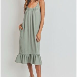Cherish Midi Dress Small